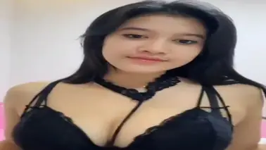 Memek Montok Cewek Senyum Manja Pas Coli Nikmat